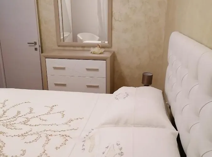 In Centro Apartment Porto SantʼElpidio